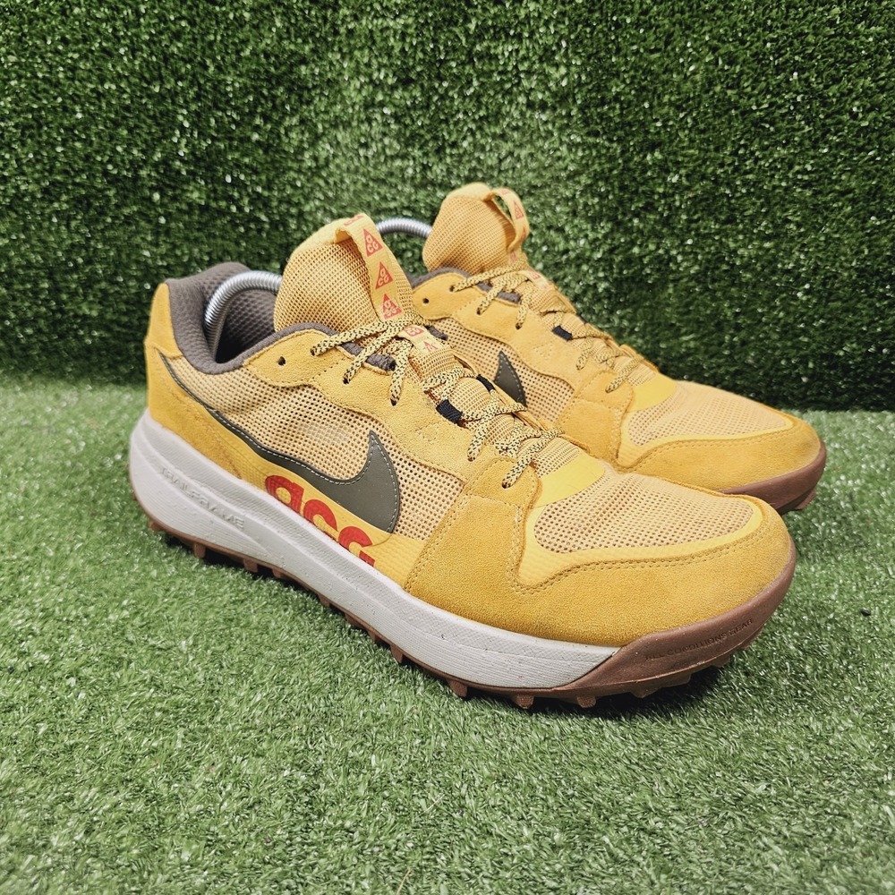 Nike ACG Lowcate Solar Flare Athletic Trail Hiking Sneakers DM8019-700 Mens 14